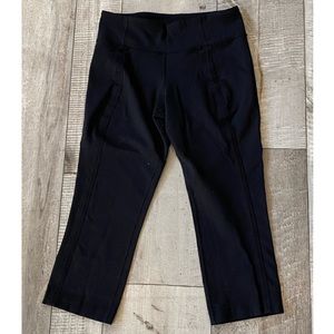 LULULEMON Black Cropped Leggings